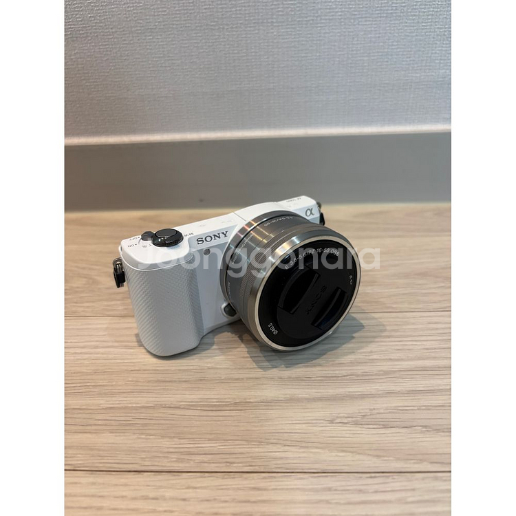 소니 A5000 미러리스 카메라--1