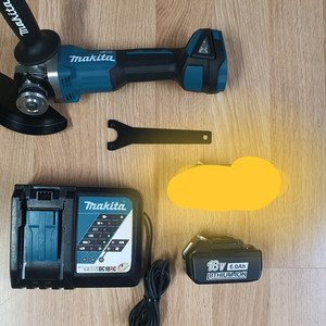 5인치 마끼다 18V 브러시리스 그라인더 세트 배터리 호환