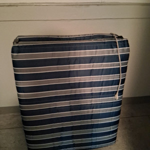 캠핑용 접이식 침대