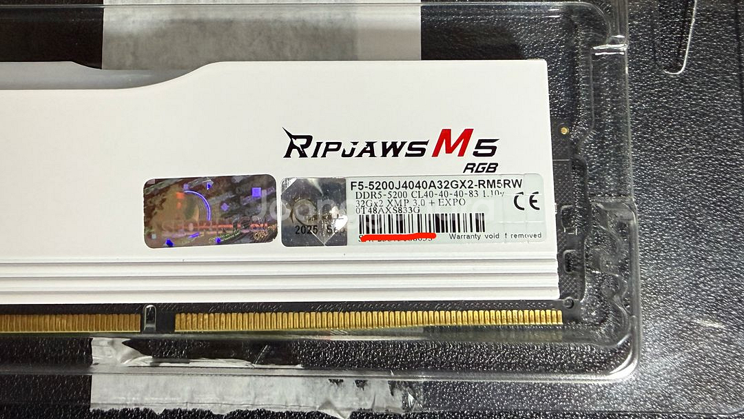 G.SKILL DDR5-5200 CL40 RIPJAWS M5 RGB 화이트 패키지 (64GB(32Gx2))--2