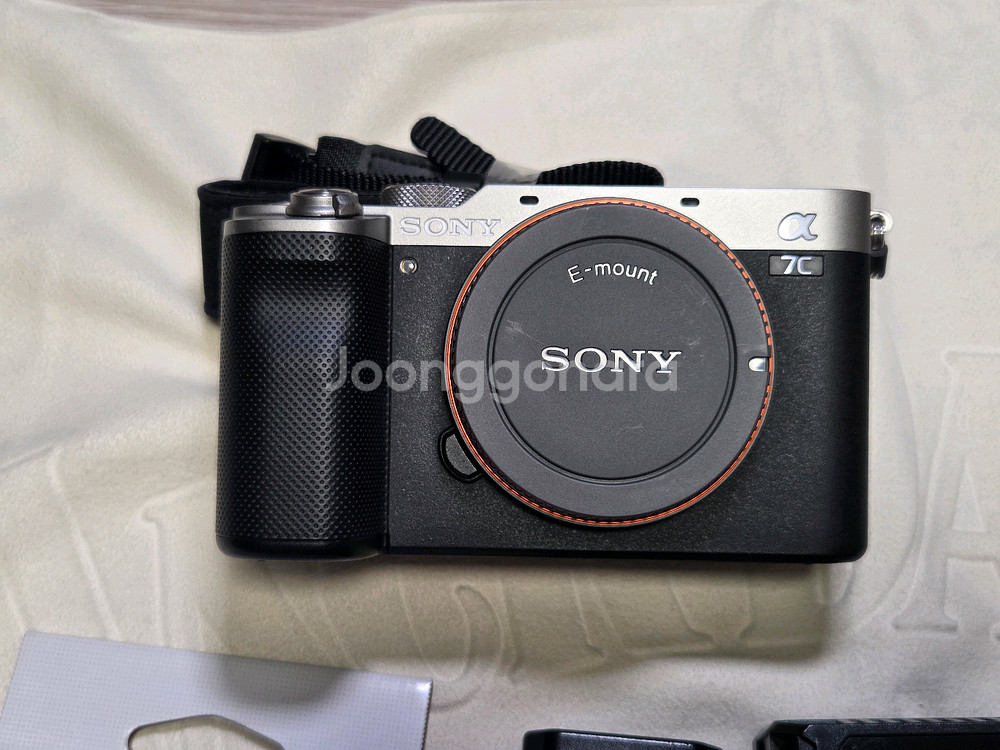(풀박)SONY A7C 실버 번들킷 + 악세사리 판매--2
