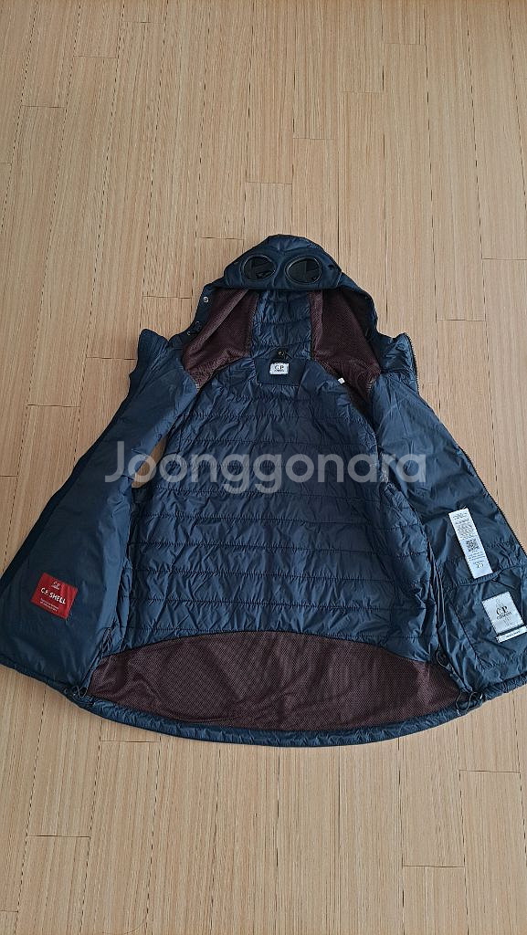 CP 컴퍼니 패딩 조끼--1