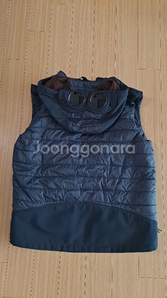 CP 컴퍼니 패딩 조끼--2