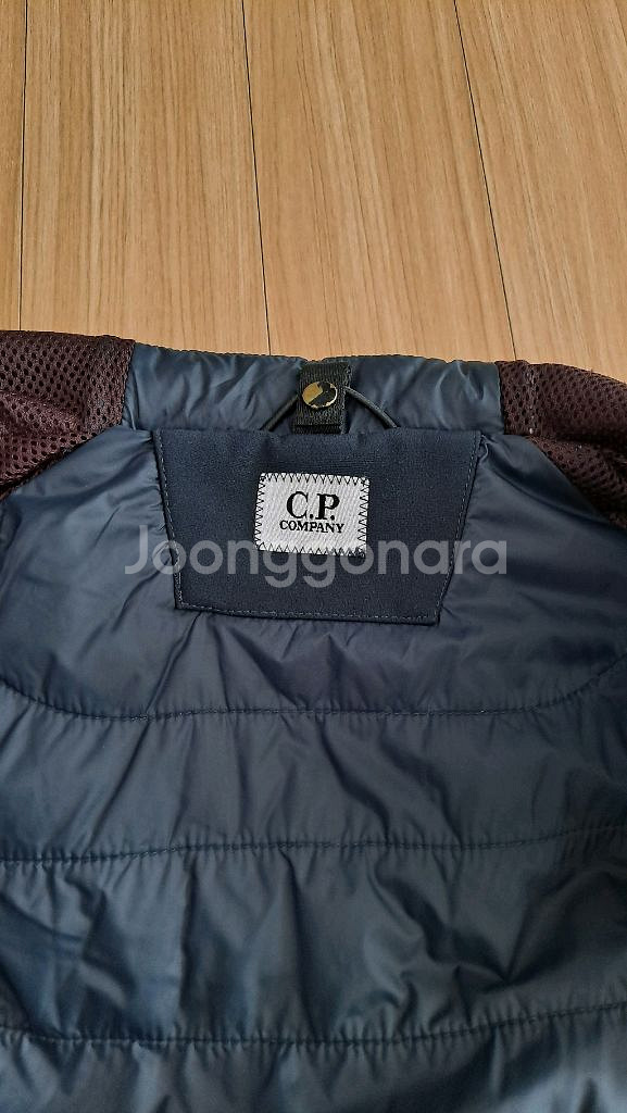 CP 컴퍼니 패딩 조끼--3