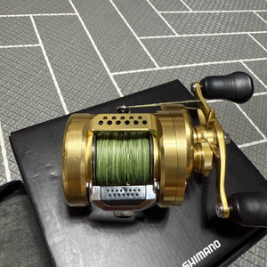 윤성 18 시마노 캘커타 콘퀘스트 400 금콩 판매합니다