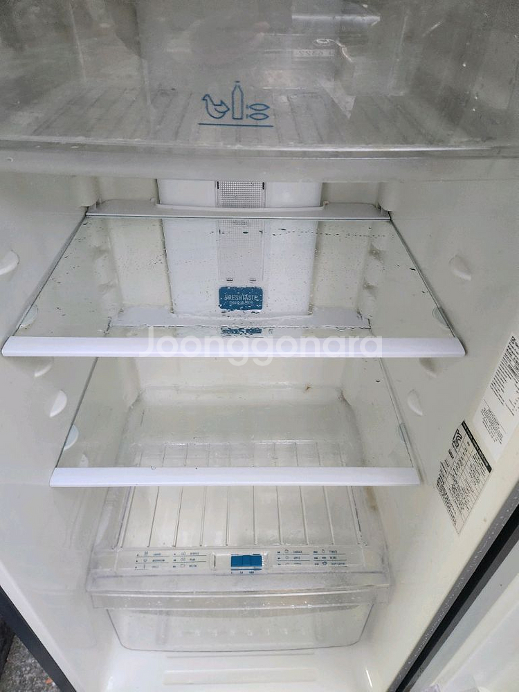 2019구매 냉장고 260리터급 근처 가져다 드려요--1