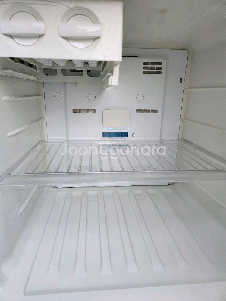 2019구매 냉장고 260리터급 근처 가져다 드려요--3