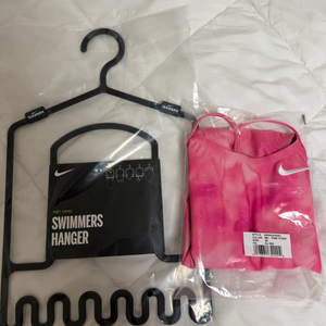 나이키 클라우드 위스퍼 컷아웃 28 + 나이키 행거