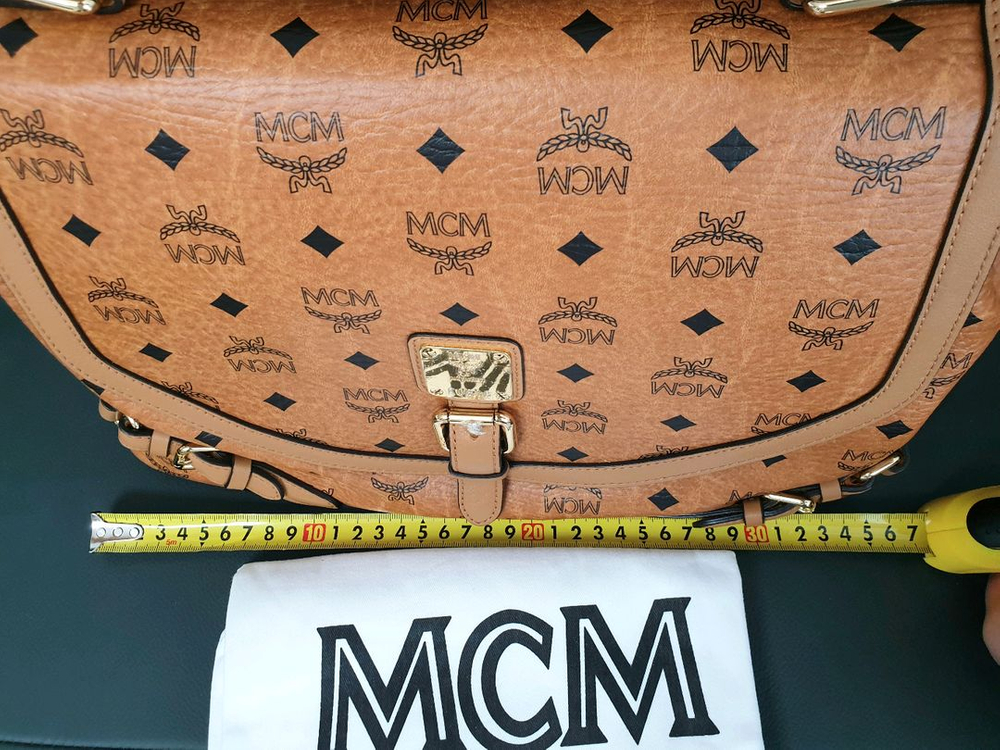 [새상품] MCM 가방 여성 숄더백--2