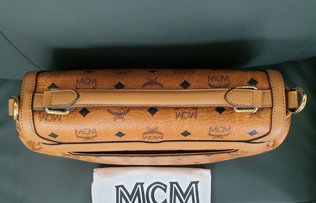 [새상품] MCM 가방 여성 숄더백--5