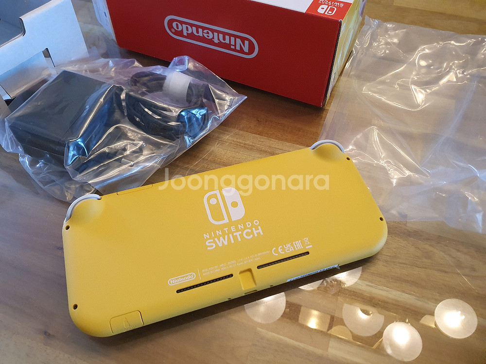 닌텐도 스위치 라이트 옐로우--1