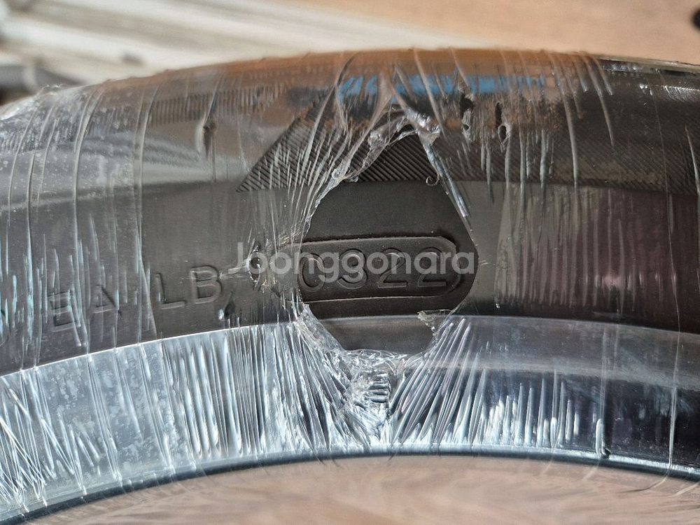 한국타이어 라우펜 235 45 18--1