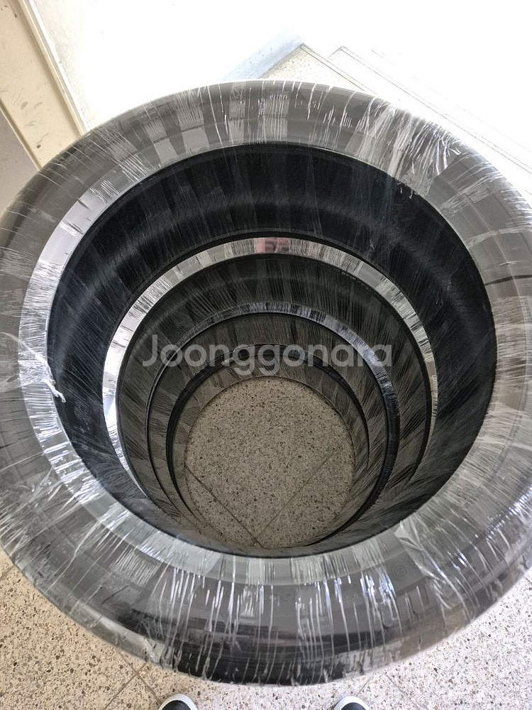 한국타이어 라우펜 235 45 18--3