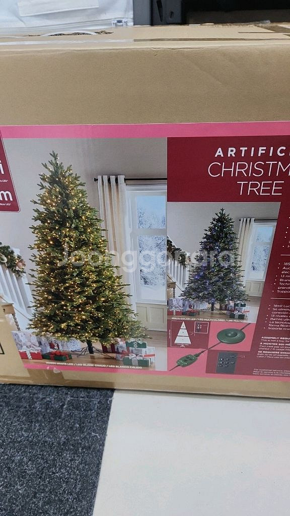 7.5피트 LED 전구 크리스마스 트리--2