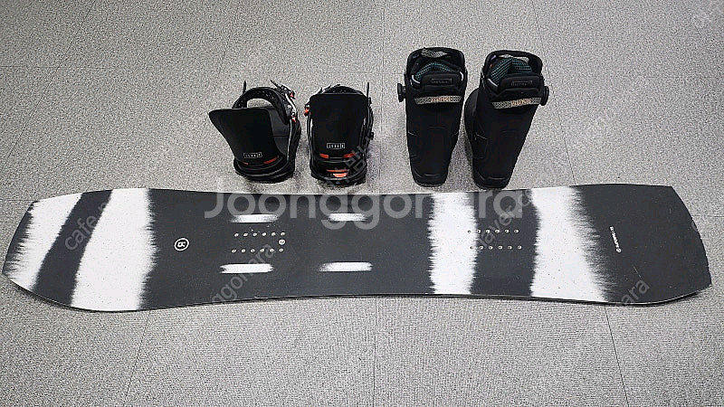 라이드보드+버튼 바인딩+버튼부츠 세츠 판매(1회사용-새제품과 같음)--0
