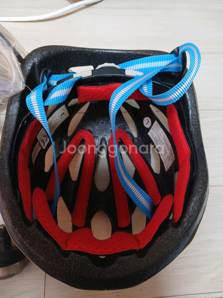 로니카 자전거헬멧((L사이즈)--1
