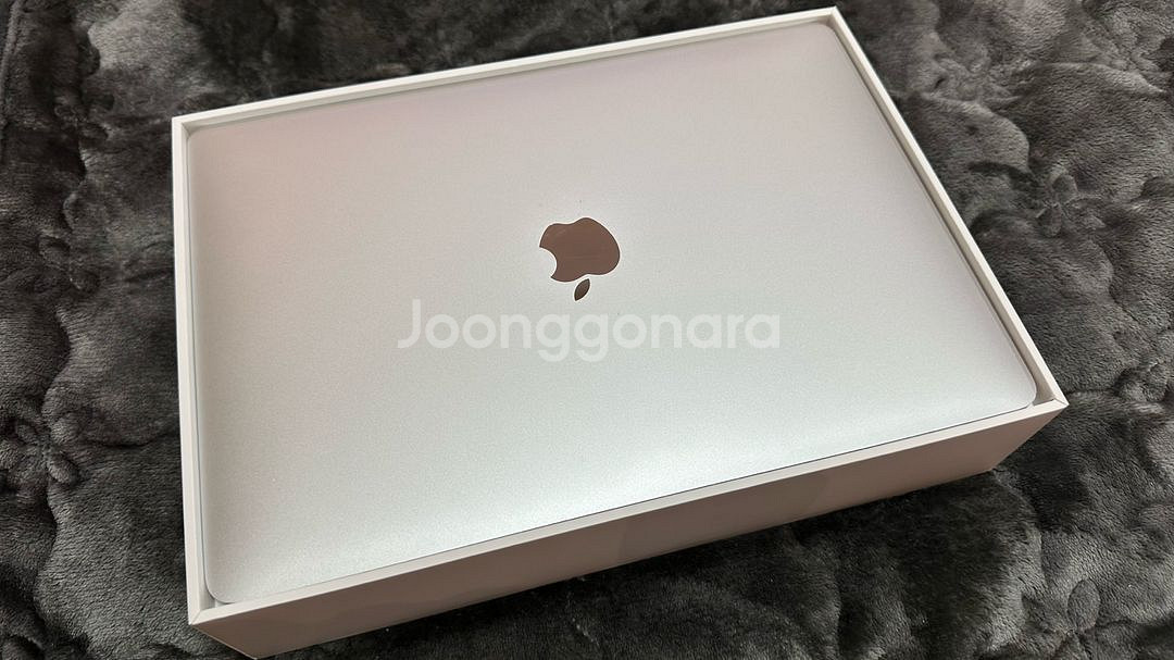 맥북에어 m1 8/256G 실버(배터리 100%)--3