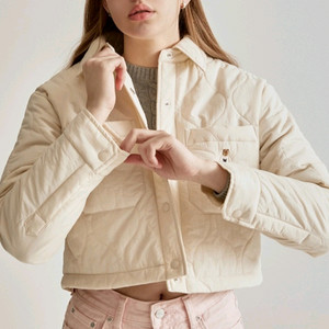 후아유 크롭 퀼팅 경량 자켓 M