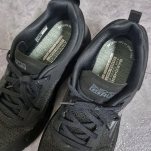 스케쳐스 고런 맥스쿠셔닝 런닝화 260