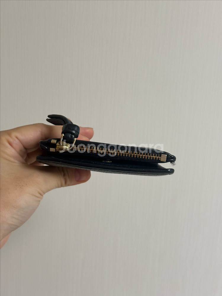 토리버치 중지갑--1