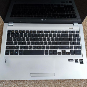 엘지 5세대 15인치, i5 5200u, 8,128