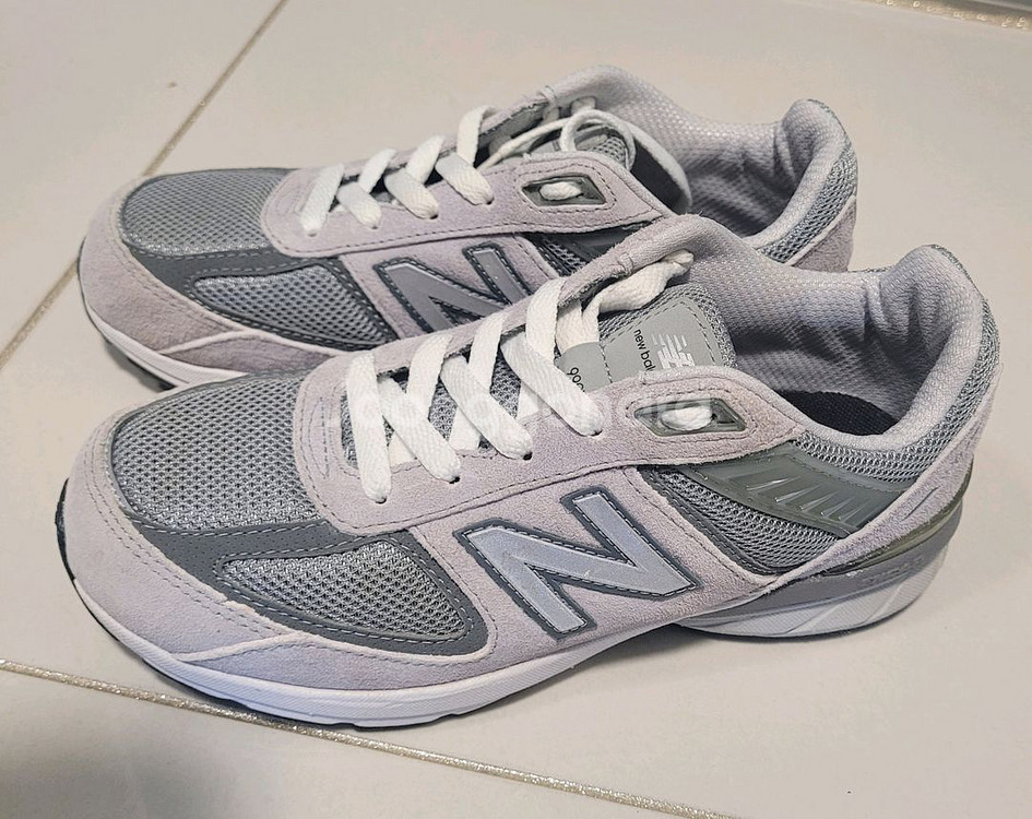 뉴발란스 주니어 990 v5 230--3