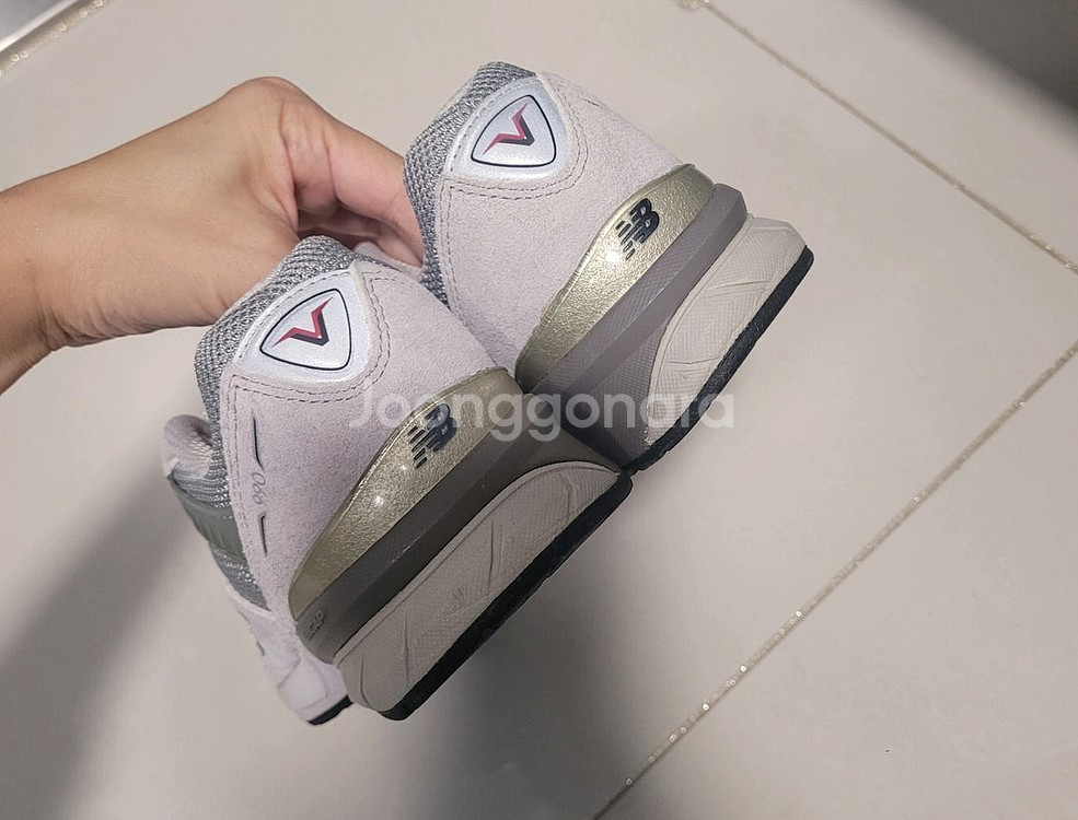 뉴발란스 주니어 990 v5 230--1