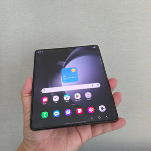 갤럭시 Z폴드5 블랙 512기가 A급 팔아요~