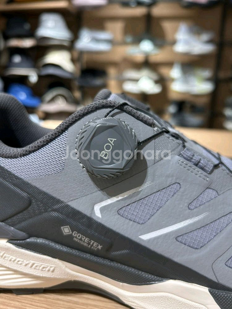 노스페이스 고어텍스 운동화 235--3