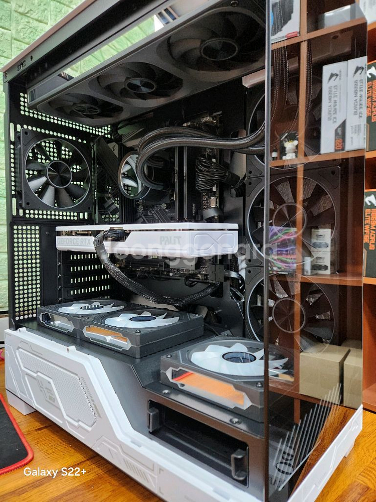 미사용 ) 9800X3D & RTX5070 컴퓨터 pc--2