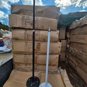 LED 조명 브라켓 파이프 판매합니다.