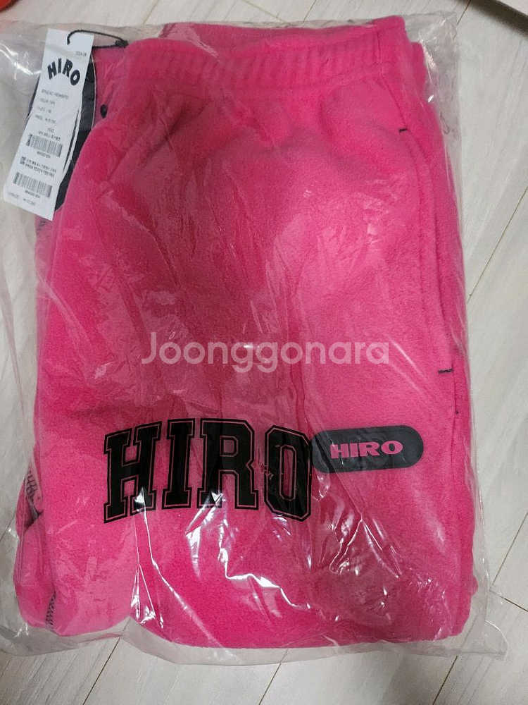 히로 에어프리스 모크넥 조거 세트 140--6