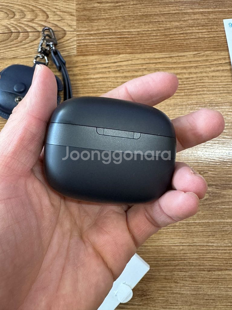 바워스앤윌킨스 BW pi8 무선이어폰 팝니다--2