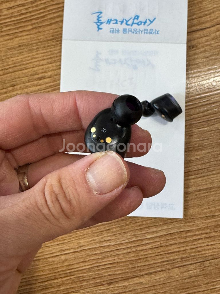 바워스앤윌킨스 BW pi8 무선이어폰 팝니다--4