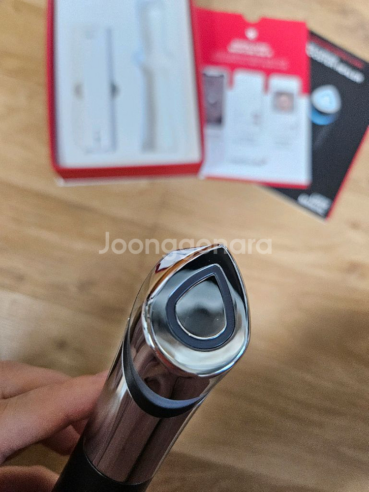 메디큐브 에이지알 부스터힐러--1