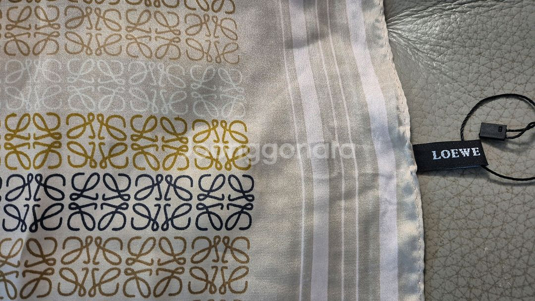 로에베 실크 스카프--2