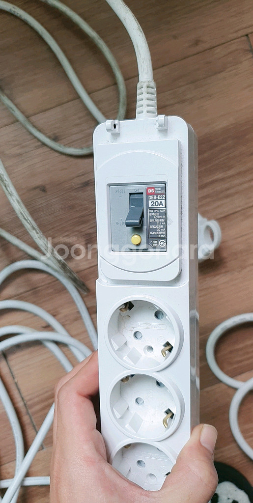 여러 멀티탭 개별 콘센트--4