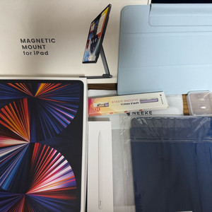 아이패드 프로12.9 5세대 + 애플펜슬 + 니케 마그네틱 거치대 팝니다