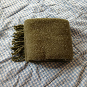 유니클로 커키색 머플러 저렴하게 드립니다