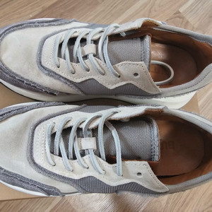 부테로 벤투라 그레이 39 사이즈