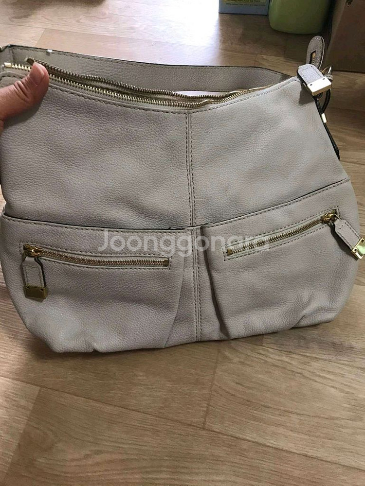 마이클코어스 소가죽 가방--2