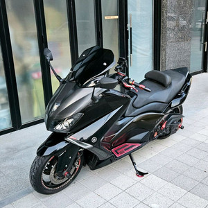 풀튜닝 티맥스 530 블랙맥스 팝니다.