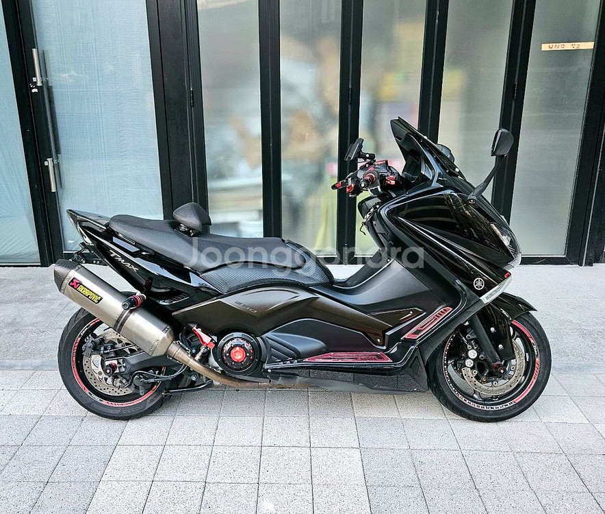 풀튜닝 티맥스 530 블랙맥스 팝니다.--4