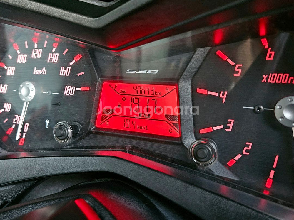 풀튜닝 티맥스 530 블랙맥스 팝니다.--7