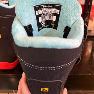 살로몬 휩스타 주니어 보드부츠 220 진열 새상품 초특가 세일합니다!