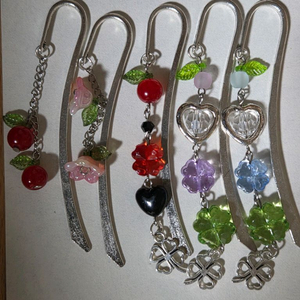 비즈 책갈피 . 키링