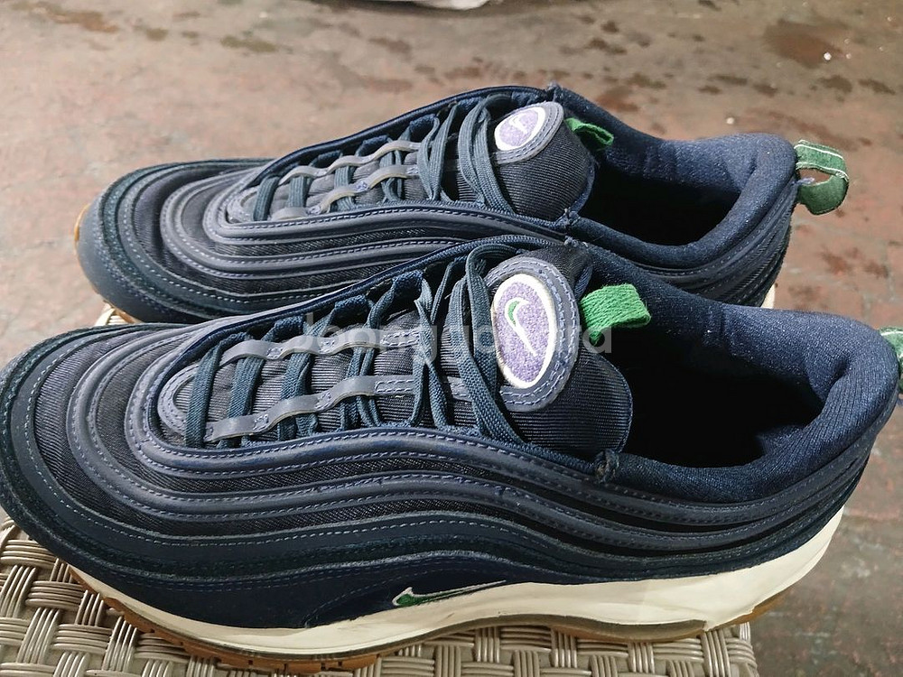 나이키에어맥스 운동화 275--1