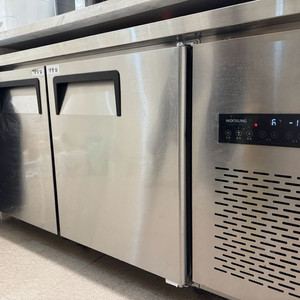 우성 테이블 냉장고 1500 업소용