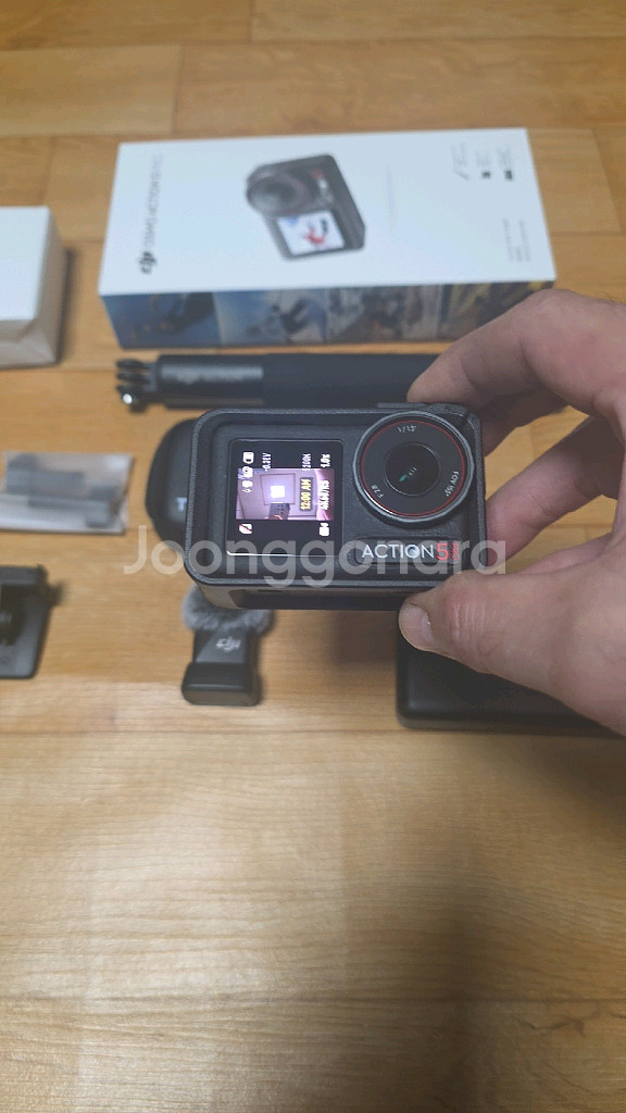 DJI 오즈모 액션5 어드벤처콤보 마이크미니팝니다--2