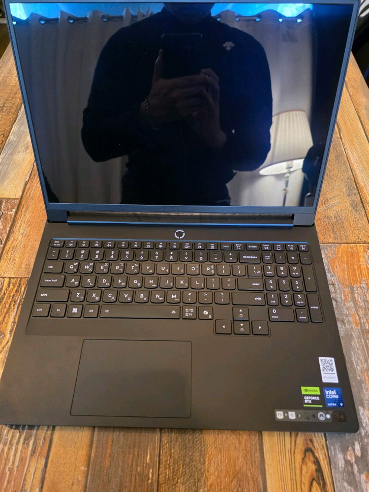 레노버 2025 Legion Pro 7 16IAX10 rtx 5080 이미지